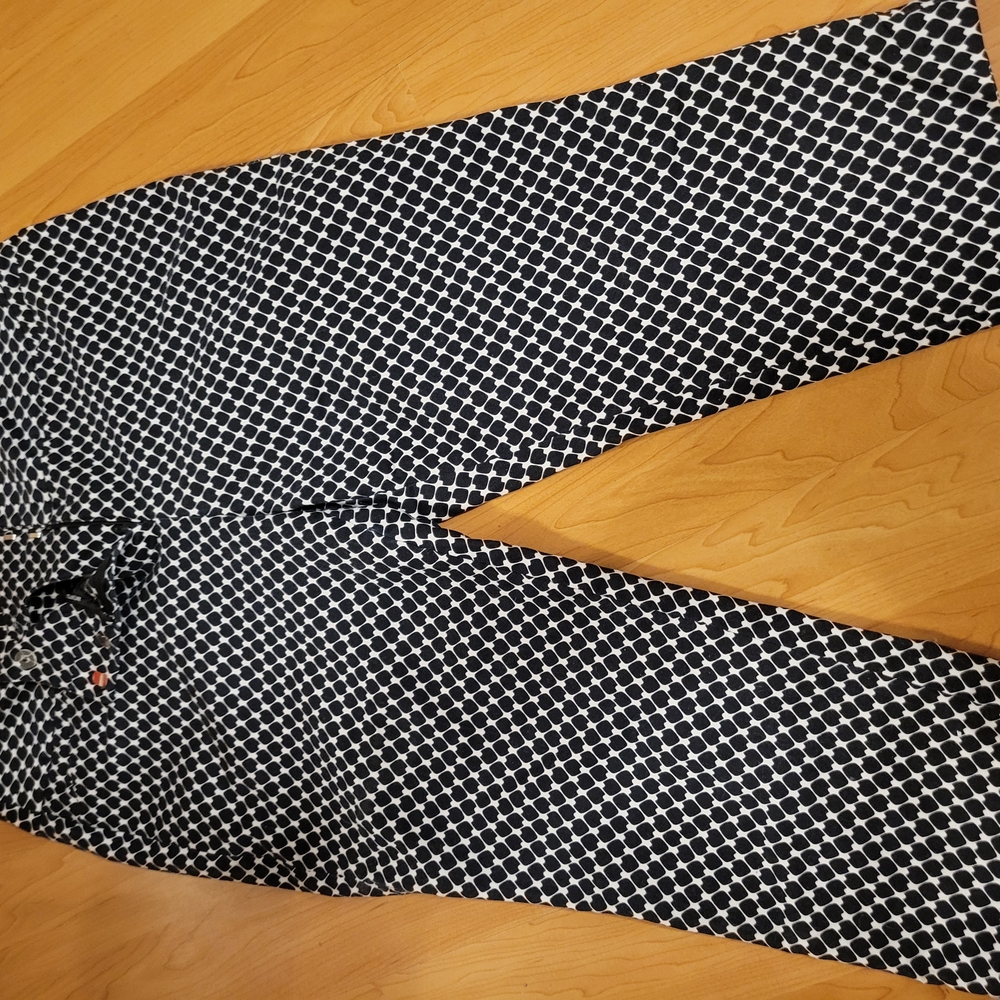Worthington Black and White Ankle Cropped Pants Dynamic Checkered Design